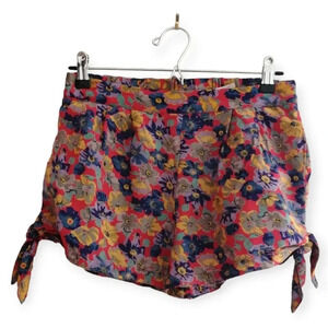 Urban Outfitters Kimchi Blue  Floral Shorts with Tie Sides Size Medium